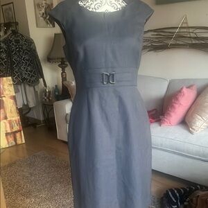 Tahari Gray Sleeveless Crew Neck Sheath Dress